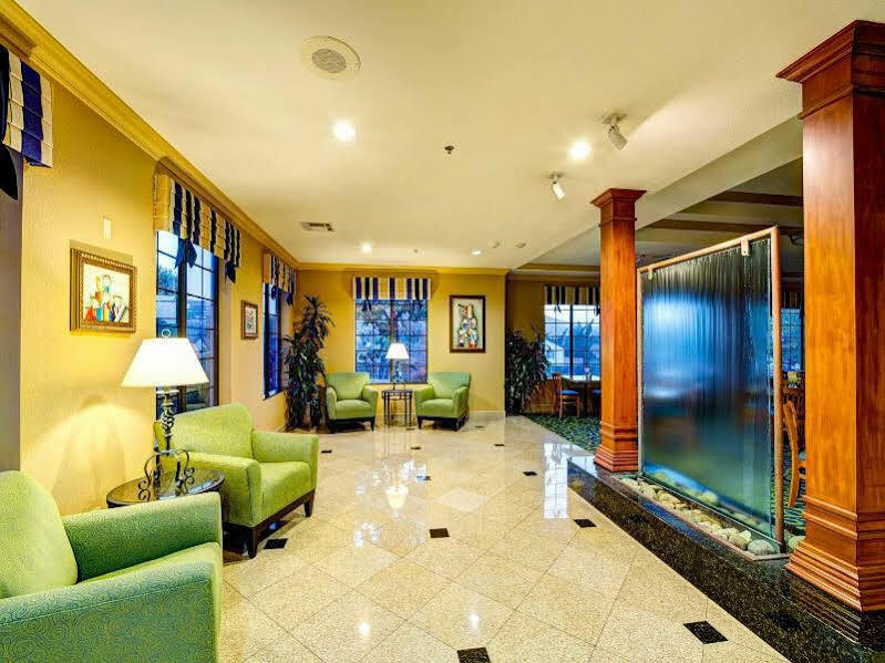 Holiday Inn Express San Diego - Rancho Bernardo, An Ihg Hotel Exterior photo